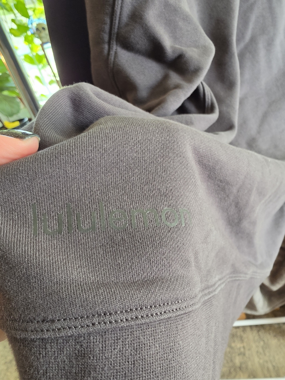 Lululemon Black Crewneck Sweatshirt Size 6 NWOT Tried On Only Oversized - Picture 3 of 5